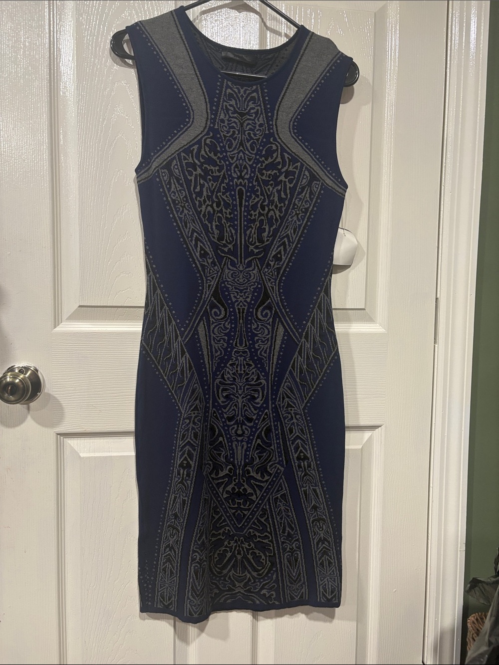 Navy Blue Sleeveless Patterned Sheath Dress